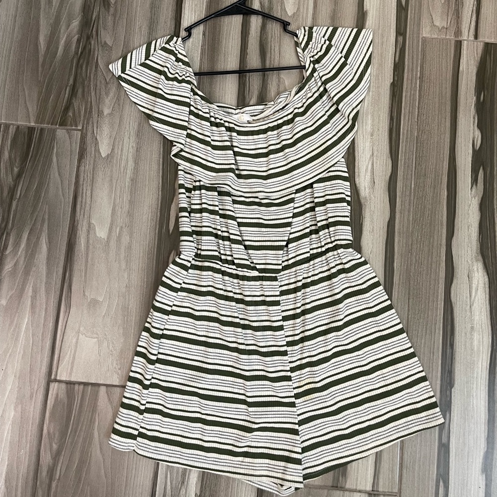 Women’s Romper size medium